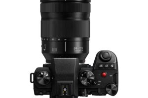 LUMIX S5 II (DC-S5M2M) kit con ob. 24-105 mm